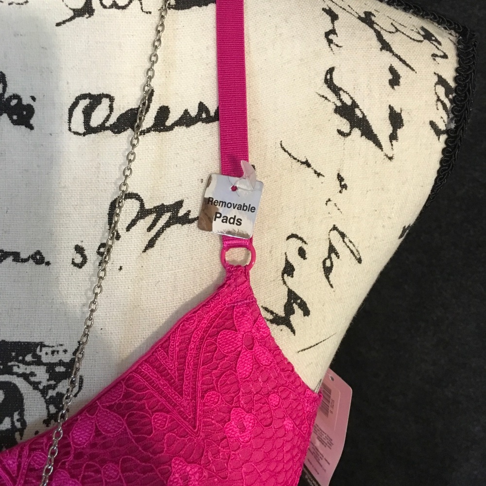 🆕💋BeBe Bra - Picture 4 of 8